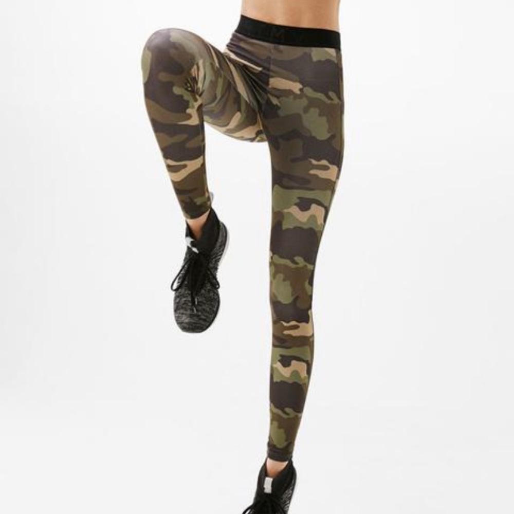 Bershka camouflage legging